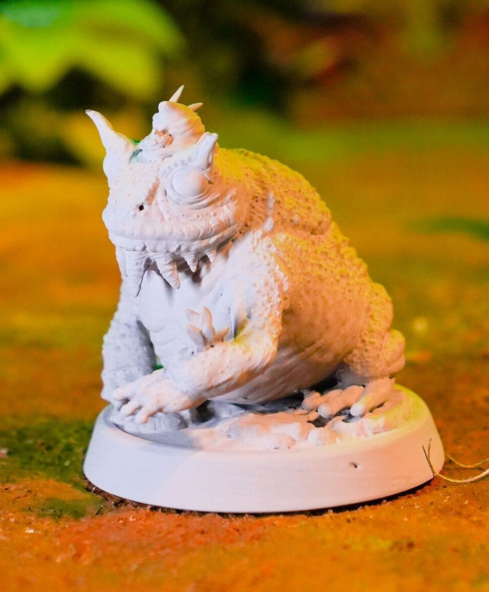 Garten Giant Frog | UNPAINTED | Tabletop Scale | TTRPG D&D Miniature | DnD